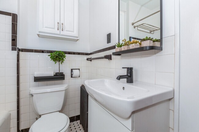 Building Photo - 34 Glenview Terrace