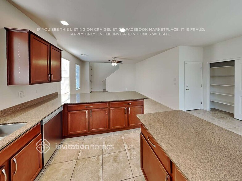 Building Photo - 3369 E Liberty Ln