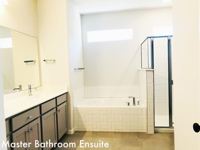 Building Photo - 2536 Acoma Ln