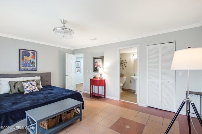 Building Photo - 2912 St Johns Ave