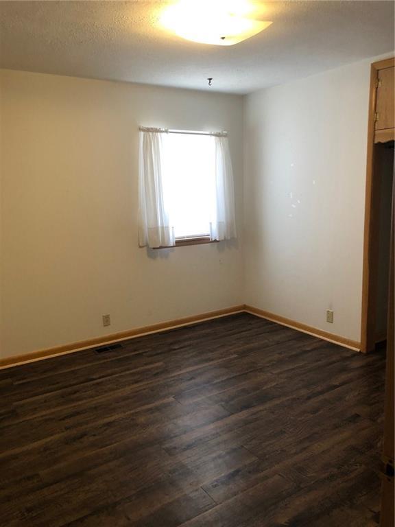 Building Photo - 624 N Kansas St