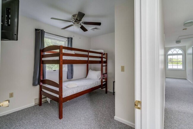 Building Photo - 40537 NY-12