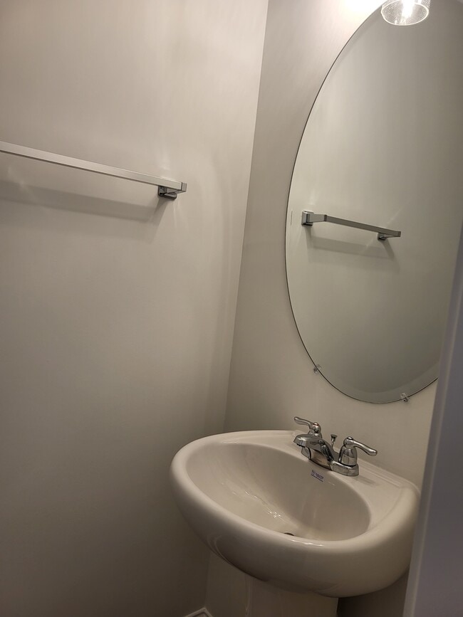 Building Photo - 96 Beaumont Dr