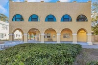 Building Photo - P199 - #6A Holiday Inn