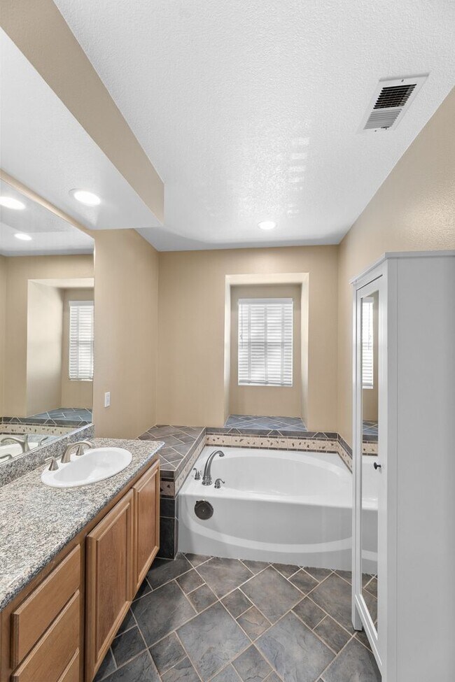 Building Photo - 26820 Marina Point Ln