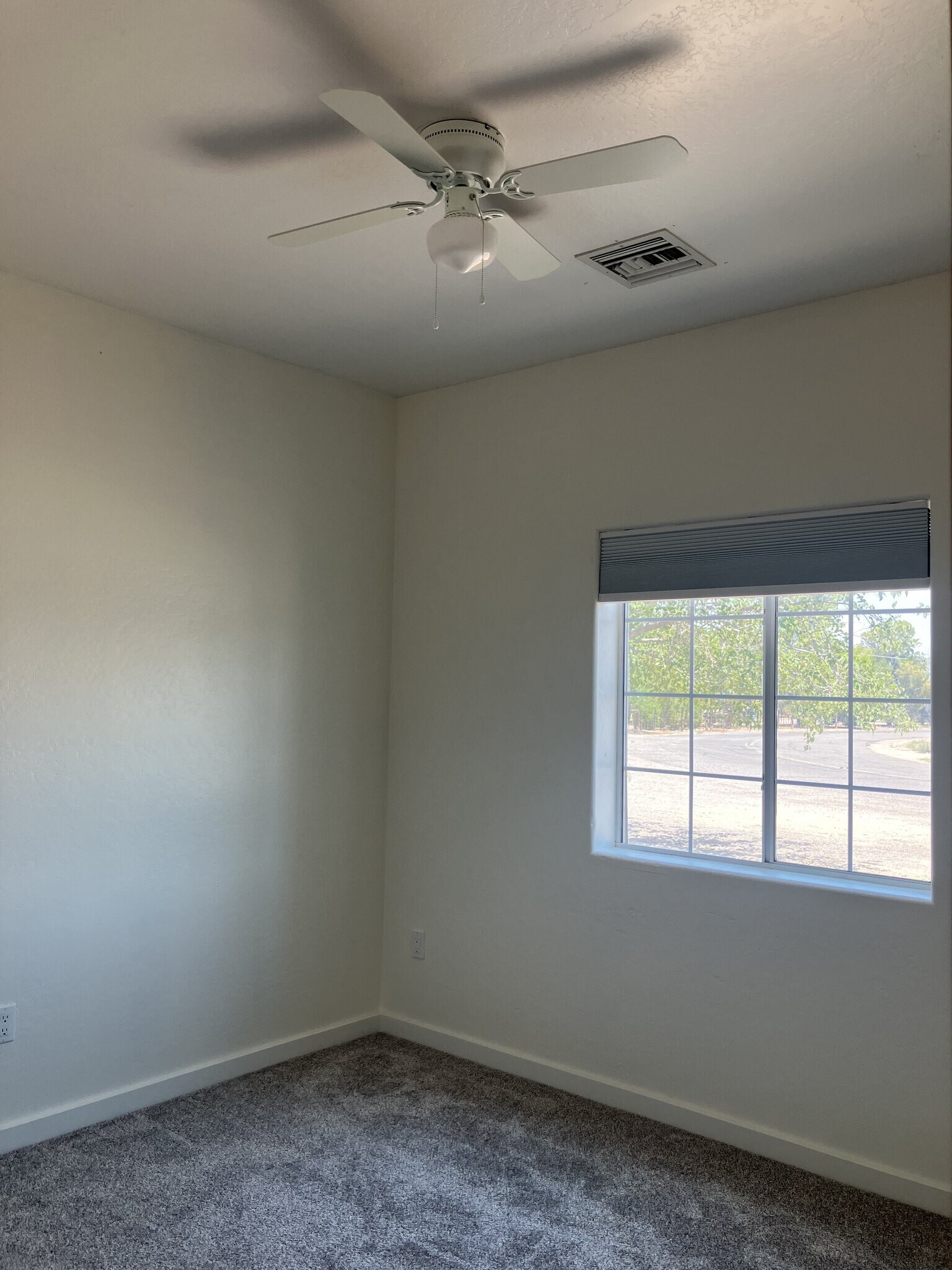 Building Photo - 720 S 600 W