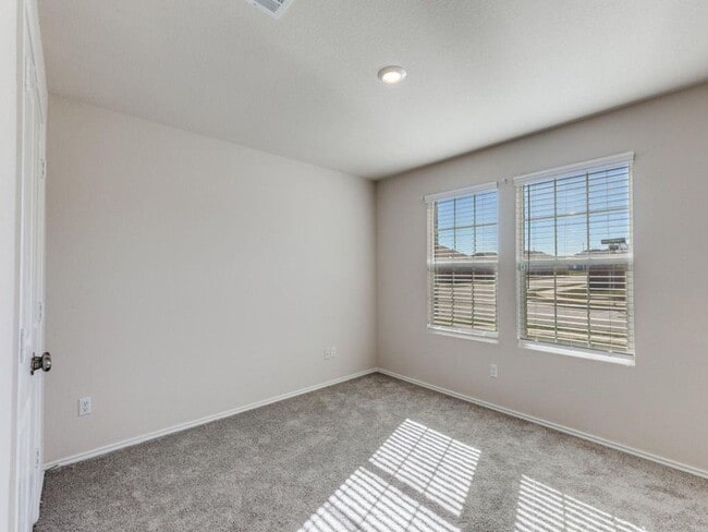 Building Photo - 114 Isaac Millsaps Trl