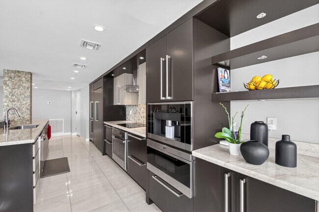 Building Photo - 3400 S Ocean Blvd