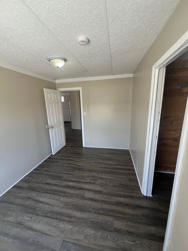 Building Photo - Cozy 2 Bedroom Home Southside of Holland