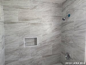 Building Photo - 6286 Apple Vly Dr