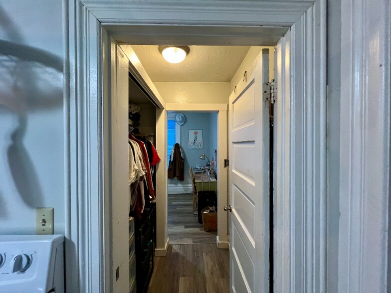 Building Photo - 681 N 100 E