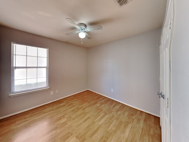 Building Photo - Open-Concept Living with Style, Space & Location