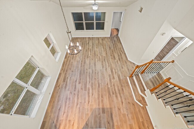 Building Photo - 16530 Bristle Creek Dr