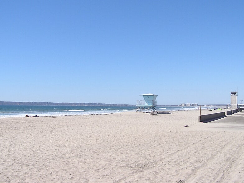 Silver Strand Beach - 292 Rossmore Dr