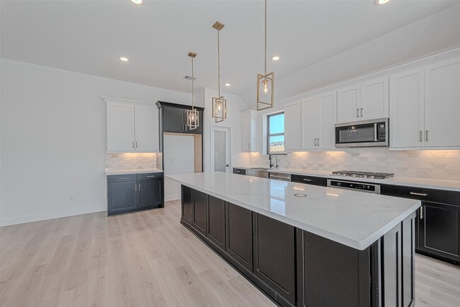 Building Photo - 2315 Red Chip Ln