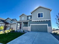 Building Photo - Gorgeous newer built 3 bedroom home in Mer...