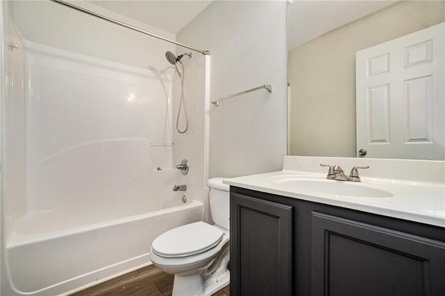 Building Photo - 3755 Uppark Dr