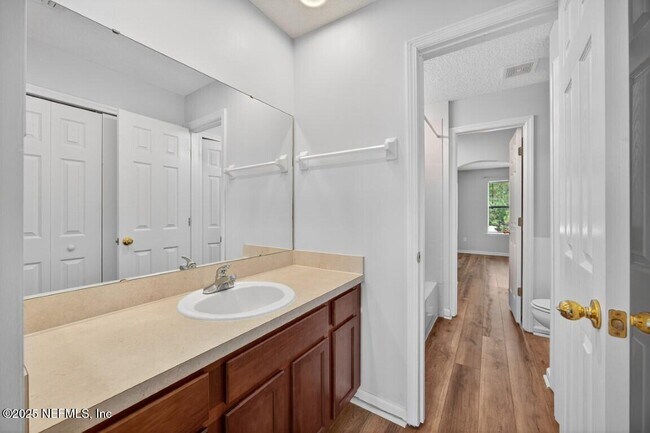 Building Photo - 9281 Sharnbrook Ln