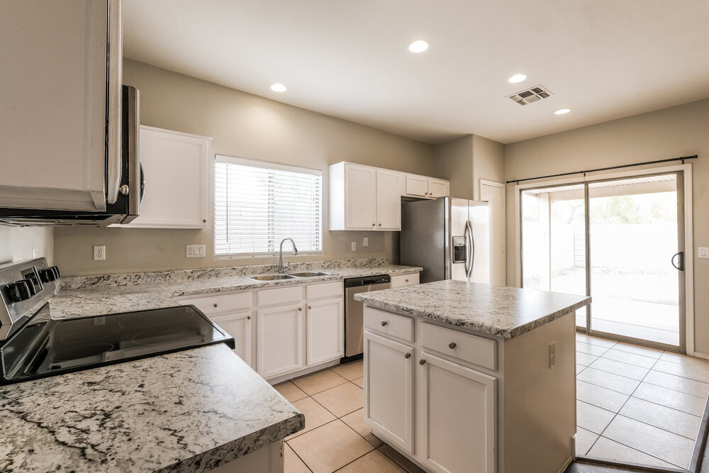 Building Photo - 3402 N 129th Dr