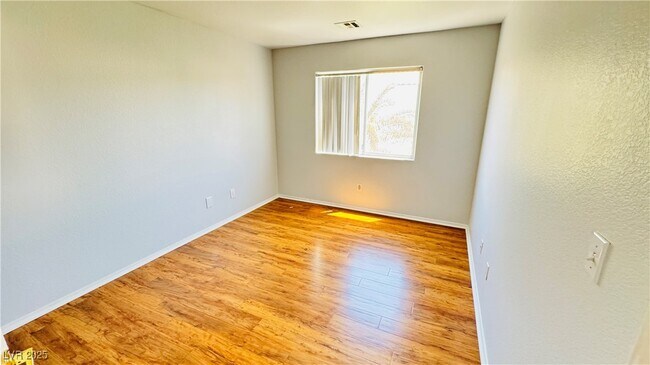 Building Photo - 1586 Peaceful Pine St