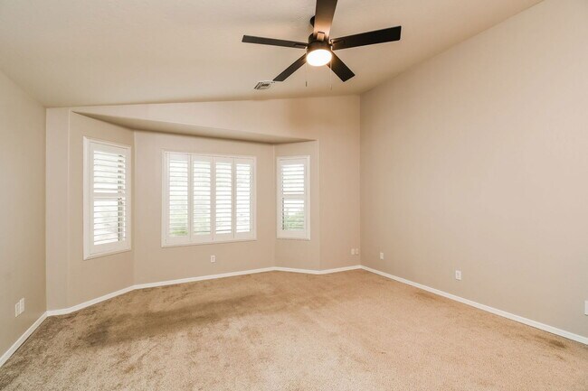 Building Photo - 6152 S Hidden Hill