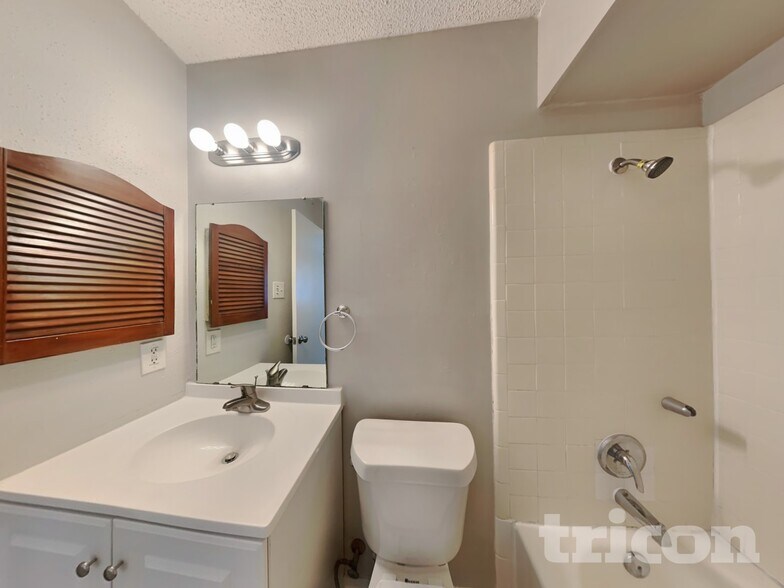 Building Photo - 5223 Tom Stafford Dr