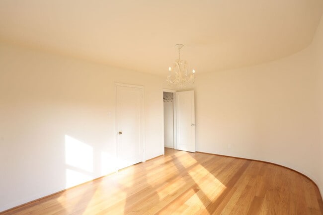 Building Photo - Charming single-story 2BR/1BA home in Mill Valley, Back yard, Storage, Front Porch (11 Alta Vista...