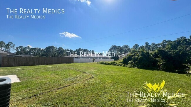 Building Photo - 2640 Dennis Ave SE