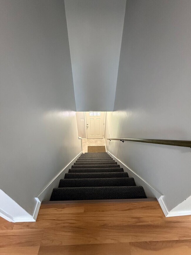 Building Photo - Nice 3 bedroom 2.5 bath near Jenks HS