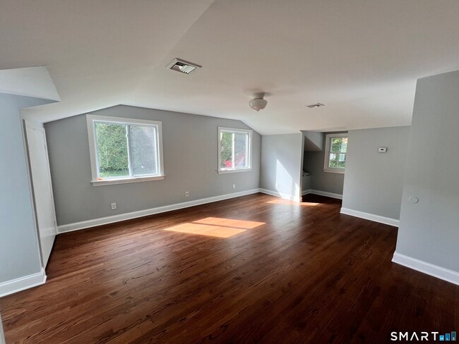 Building Photo - 267 Thunder Hill Dr