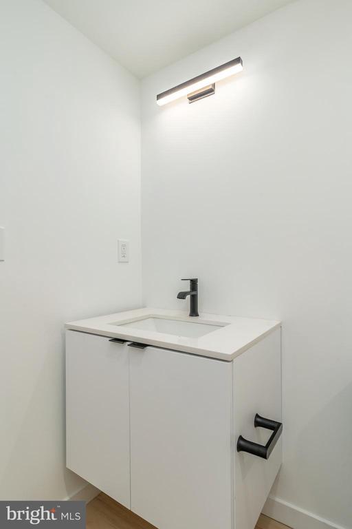 Building Photo - 2717 N Howard St