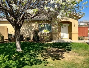 Building Photo - 708 Meadow Grove Ct