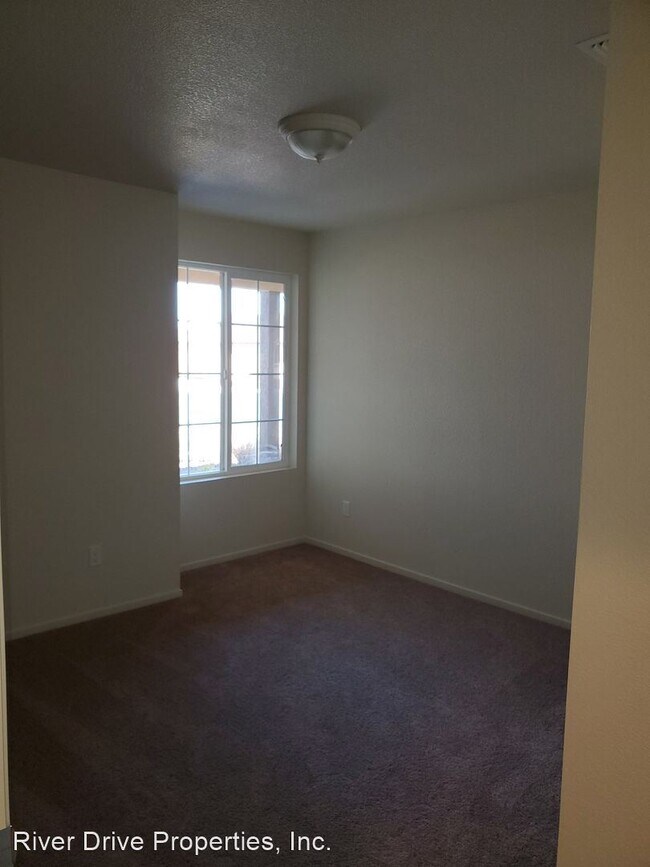 Building Photo - 3 br, 2 bath House - 224 Rhianon Ct