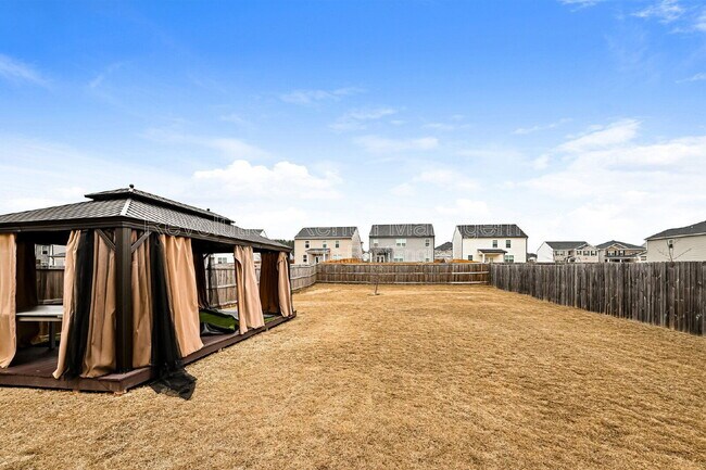 Building Photo - 2008 Redfern Rd