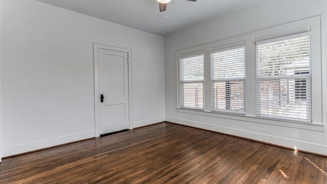 Building Photo - 6349 Belmont Ave