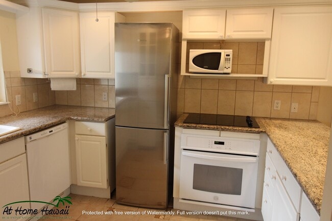 Building Photo - 44140-140 Hako St