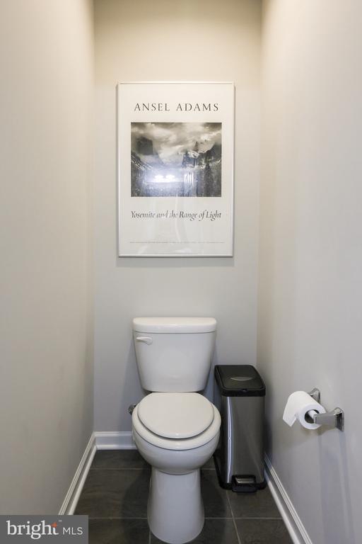 Building Photo - 111 Notions Ct