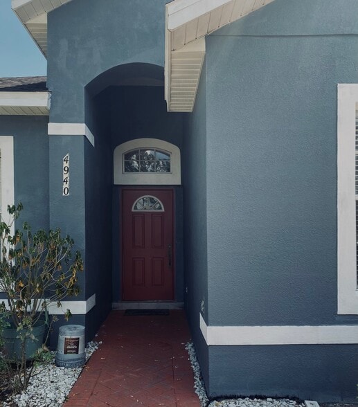 Building Photo - 4940 Bellthorn Dr