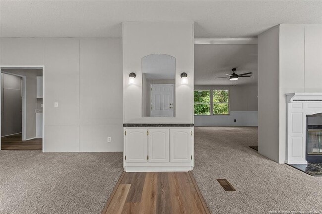 Building Photo - 97 Turf Dr