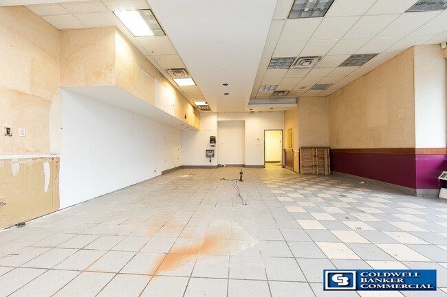 Building Photo - 8425 5th Ave