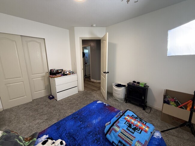 Building Photo - 8633 Chase Cir