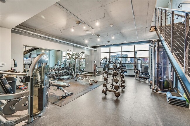 Building Photo - 353 E Bonneville Ave