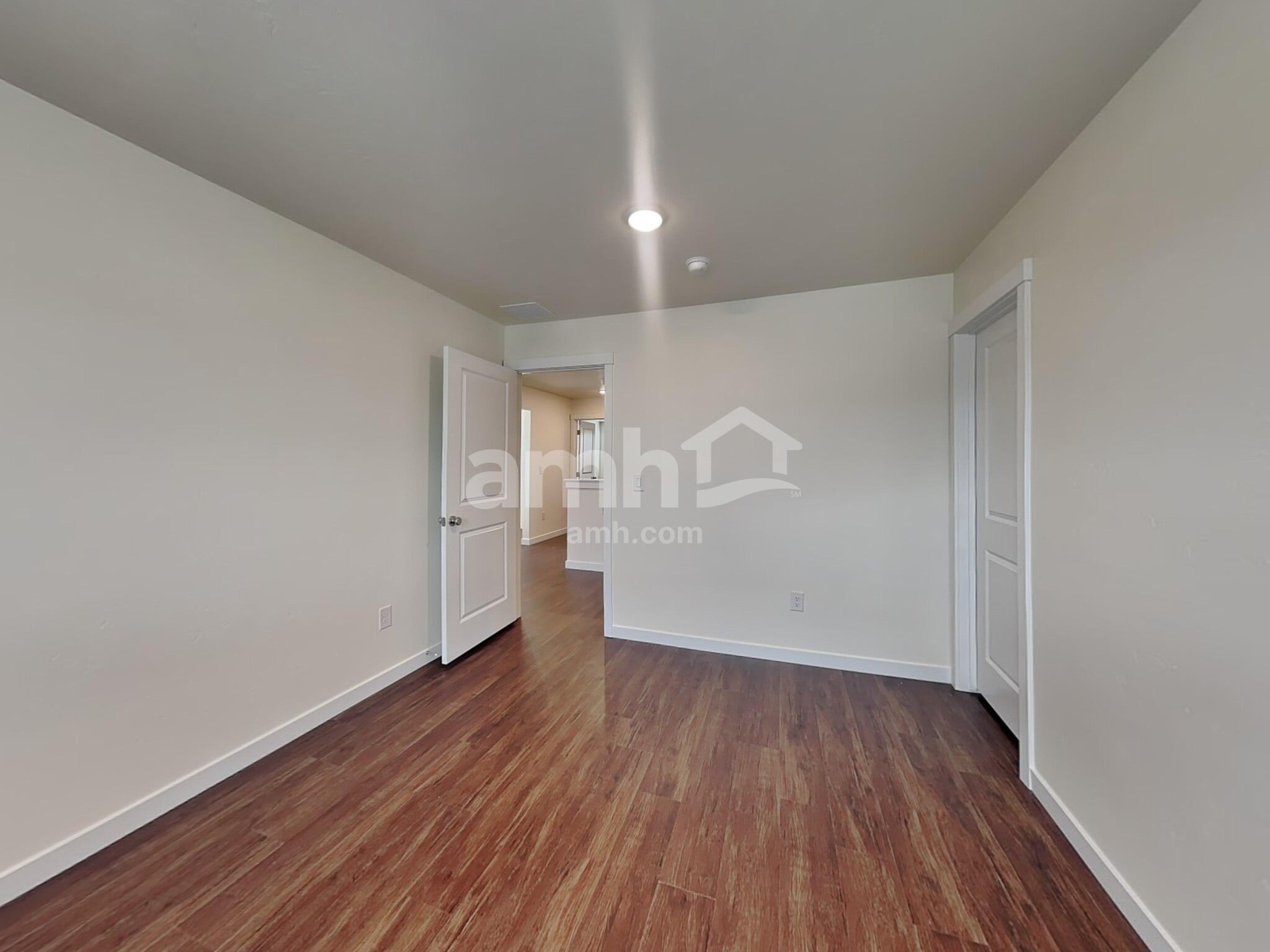 Building Photo - 9428 W Shumard St