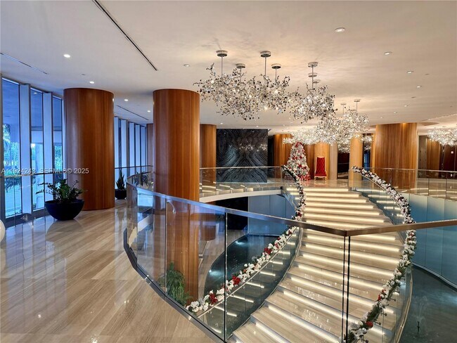 Building Photo - 488 NE 18th St