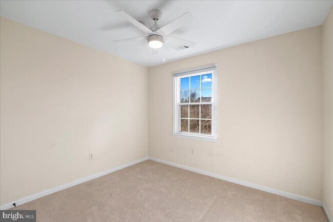 Building Photo - 2071 Van Tuyl Pl