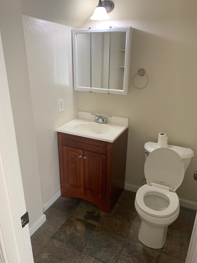 Building Photo - 3901 Clayton Rd