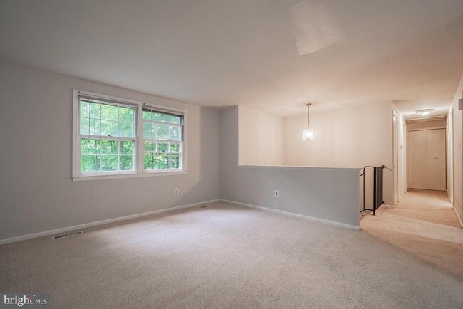 Building Photo - 5146 Bradfield Dr