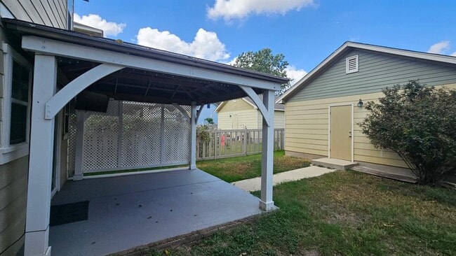 Building Photo - 1051 Dorn