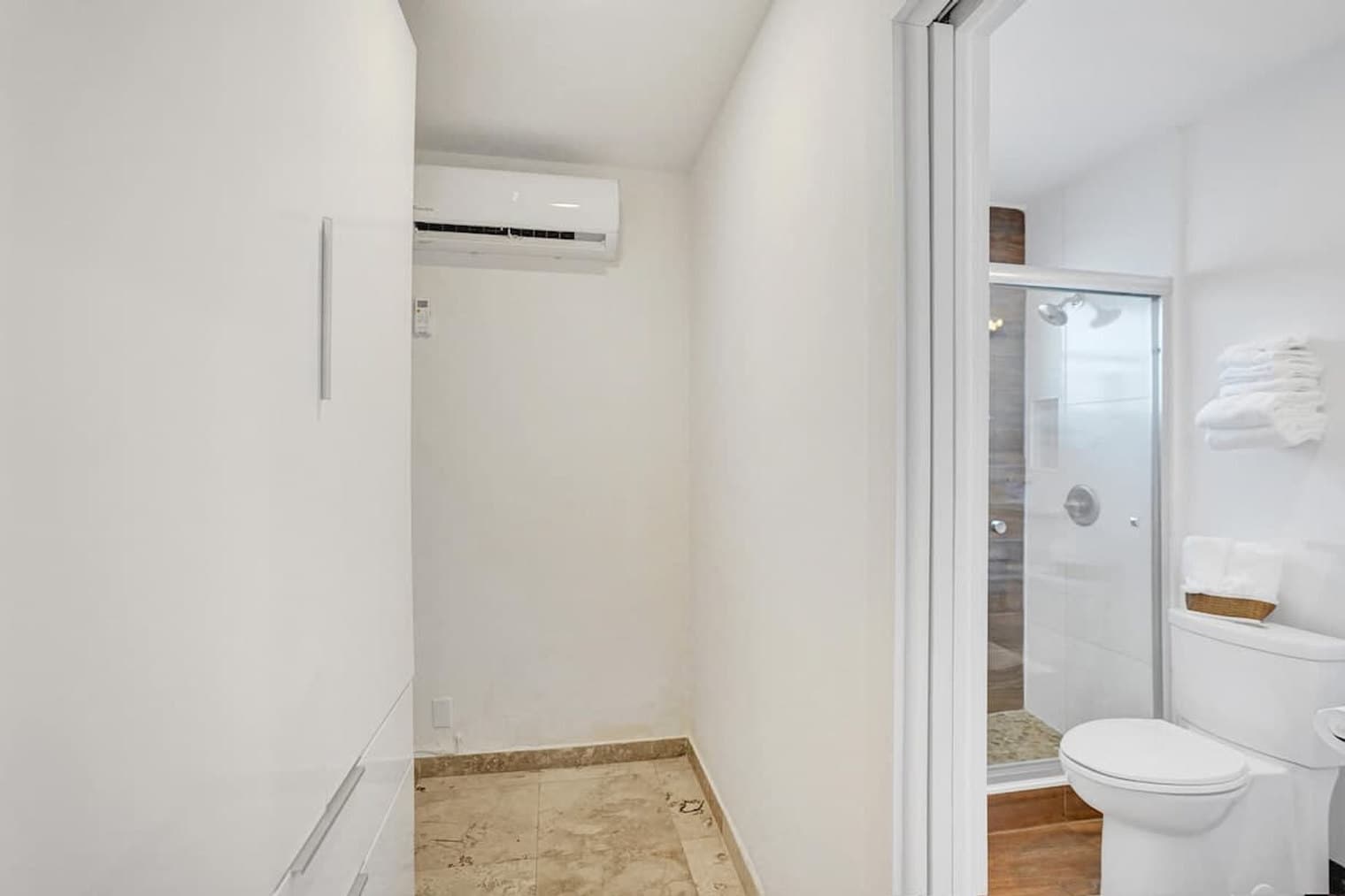 Building Photo - 3215 NE 7th St