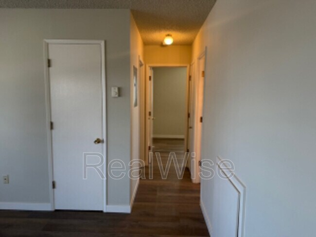 Building Photo - 217 NW 7th St